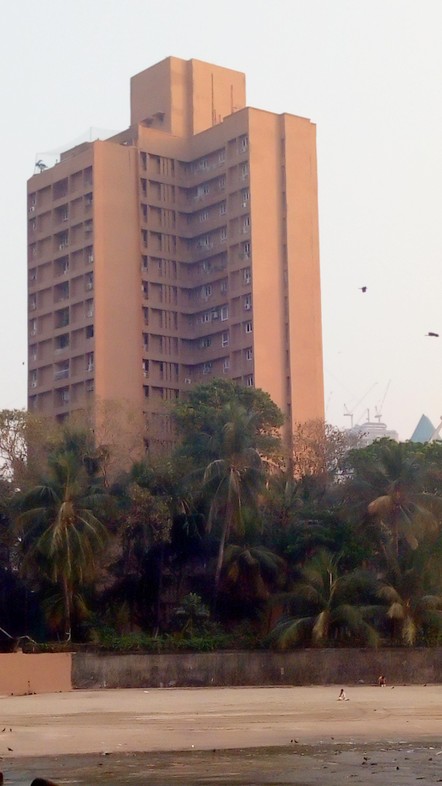 Main - Beach Tower, Prabhadevi
